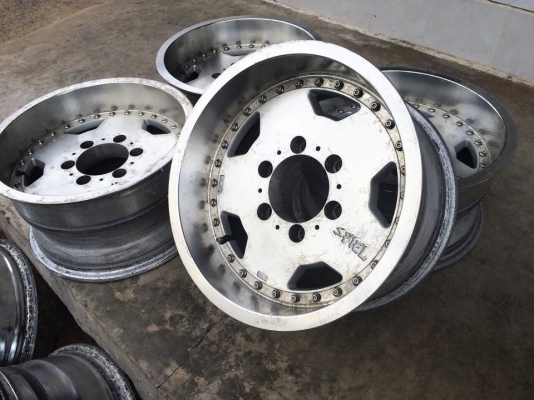 ขายล้อ SPIEL3 ชิ้นแท้ 15x8" ET-1 6 รูกระบะ ประมูลจากญี่ปุ่น