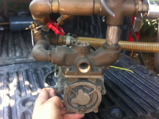 ปั้มน้ำ IWY ขนาด 1 แรงม้า เป็นแบบทำแรงดันได้ค่อยข้างสูง ดันน้ำขึ้นได้สูงถึง  45 ม.