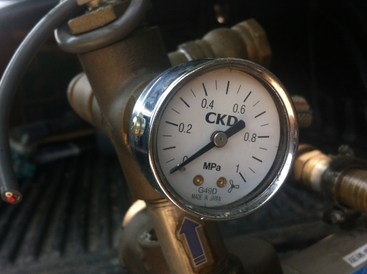 ปั้มน้ำ IWY ขนาด 1 แรงม้า เป็นแบบทำแรงดันได้ค่อยข้างสูง ดันน้ำขึ้นได้สูงถึง  45 ม.