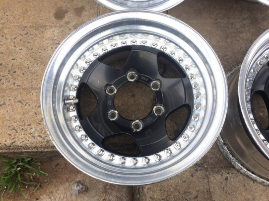 ขายล้อ BERG 3 ชิ้นแท้ 15x8" ET0 6รูกระบะ ประมูลจากญี่ปุ่น