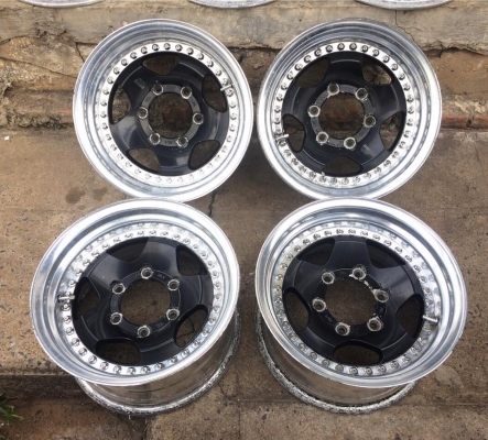 ขายล้อ BERG 3 ชิ้นแท้ 15x8" ET0 6รูกระบะ ประมูลจากญี่ปุ่น