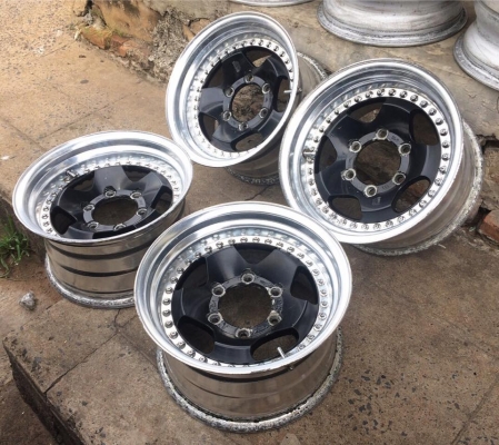 ขายล้อ BERG 3 ชิ้นแท้ 15x8" ET0 6รูกระบะ ประมูลจากญี่ปุ่น