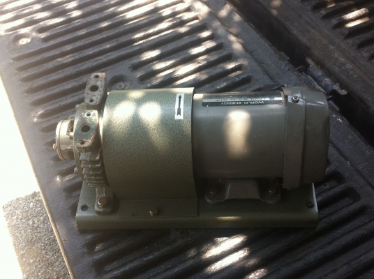 ปั๊มศูนย์ยากาศ TOSEI  GSL 100 Y มอเตอร์ TOSHIBA ขนาด 200 W.