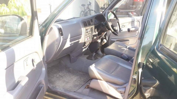 โตโยต้า4ประตูไฮลักซ์ ครุยเซอร์ GOA โตโยต้า4ประตูไฮลักซ์ ครุยเซอร์ GOA