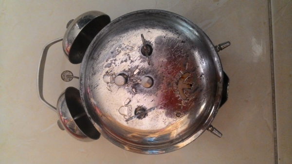 ขายนาฬิกาปลุกตั้งโต๊ะไขลาน ของรัสเซีย ราคา850 รวมส่ง