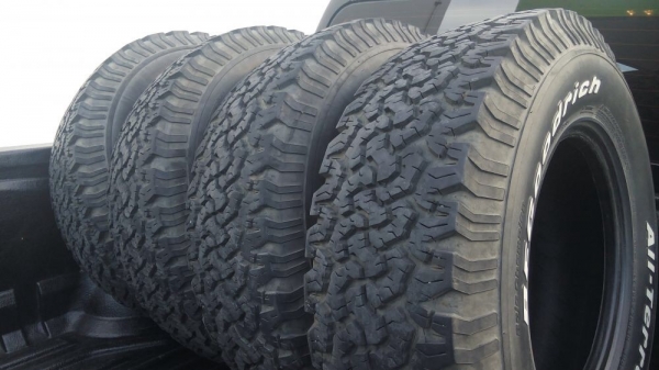 ขายยาง bf all 265/75/16 ดอกเต็มครับ