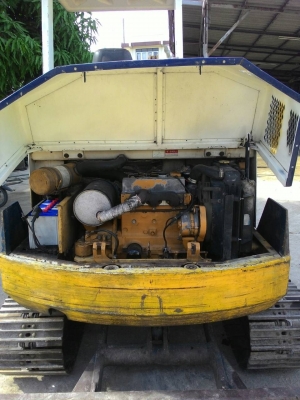 ขายด่วน Komatsu PC 40-6   สภาพสวย ราคากันเอง  พร้อมใช้งาน    โทร 081-3848169  คมศักดิ์  เผ่าพงศ์ษา