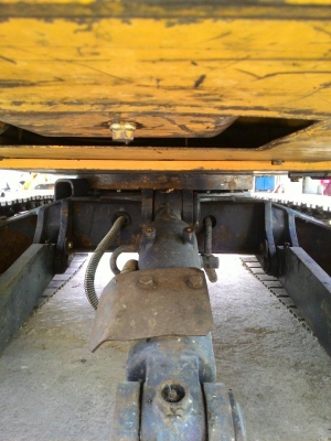 ขายด่วน Komatsu PC 40-6   สภาพสวย ราคากันเอง  พร้อมใช้งาน    โทร 081-3848169  คมศักดิ์  เผ่าพงศ์ษา