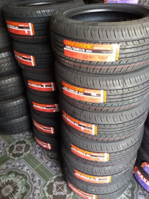 ขายยาง195/50/15 ปี 15 DEESTONE NAKARA301(ยางใหม่)