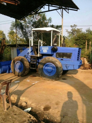 ขายรถตัก JH -30 รถเต็ม สภาพพร้อมใช้ ติดต่อได้ที่คุณ อ๊อฟ พิจิตร 086-737-9991