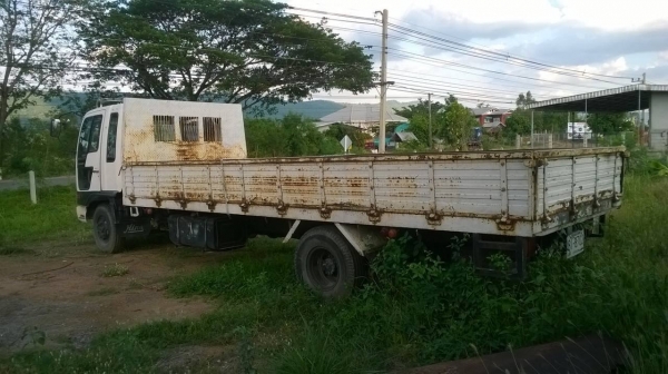 ขาย 6 ล้อ HINO FD3H ยาง 8.25/16 ยาว 6.50 เมตร เครื่อง HO7D 195 แรงม้า คัสซีสวย เบรคทิฟฟี่ พาวเวอร์ ทะเบียนพร้อมโอนครับ ขาย 6 ล้อ HINO FD3H ยาง 8.25/16 ยาว 6.50 เมตร เครื่อง HO7D 195 แรงม้า คัสซีสวย เบรคทิฟฟี่ พาวเวอร์ ทะเบียนพร้อมโอนครับ