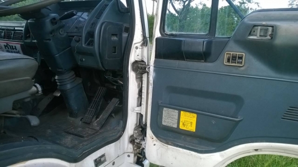 ขาย 6 ล้อ HINO FD3H ยาง 8.25/16 ยาว 6.50 เมตร เครื่อง HO7D 195 แรงม้า คัสซีสวย เบรคทิฟฟี่ พาวเวอร์ ทะเบียนพร้อมโอนครับ ขาย 6 ล้อ HINO FD3H ยาง 8.25/16 ยาว 6.50 เมตร เครื่อง HO7D 195 แรงม้า คัสซีสวย เบรคทิฟฟี่ พาวเวอร์ ทะเบียนพร้อมโอนครับ