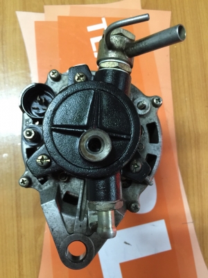 ขายไดชาร์จ ISUZU 4JB1 2,800 CC. ติดหัวรถญี่ปุ่นมาครับ