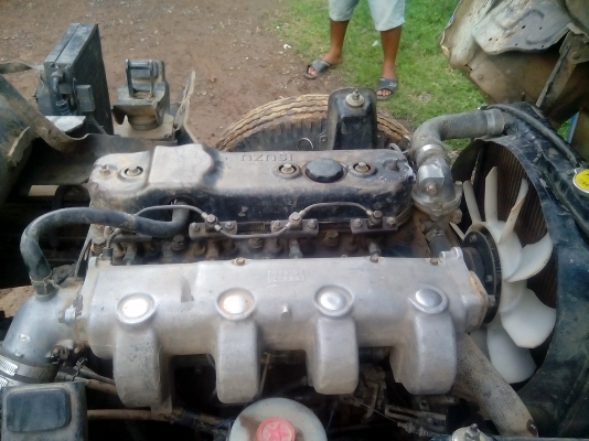 ขายหกล้อดั้ม อีซูซุ 110 แรง 400000 บาทราคาต่อรองได้