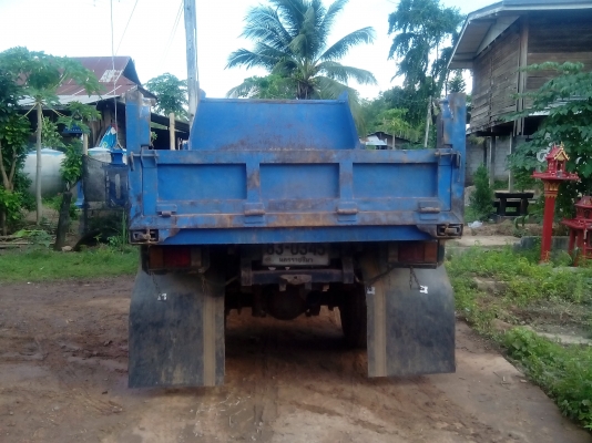 ขายหกล้อดั้ม อีซูซุ 110 แรง 400000 บาทราคาต่อรองได้