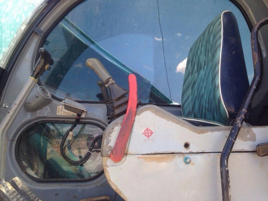 ขาย KOBELCO SK200-5 ซุปเปอร์ สภาพสวยพร้อมใช้ ราคาต่อรองได้ ติดต่อได้ที่คุณ อ๊อฟ พิจิตร 086-737-9991 ขาย KOBELCO SK200-5 ซุปเปอร์ สภาพสวยพร้อมใช้ ราคาต่อรองได้ ติดต่อได้ที่คุณ อ๊อฟ พิจิตร 086-737-9991