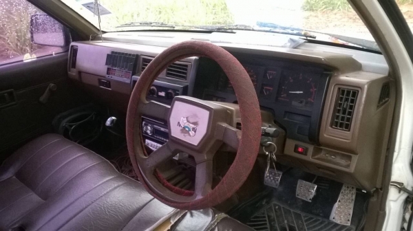 ขายกระบะ NISSAN ตอนเดียว ปี 33 เครื่อง TD27 ฝาดำ คัสซีสวยตลอดเส้น แอร์ พาวเวอร์ เครื่องเสียง ทะเบียนพร้อมโอนครับ ขายกระบะ NISSAN ตอนเดียว ปี 33 เครื่อง TD27 ฝาดำ คัสซีสวยตลอดเส้น แอร์ พาวเวอร์ เครื่องเสียง ทะเบียนพร้อมโอนครับ