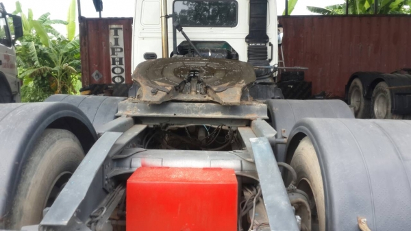 ขายดาวน์รถหัวลาก volvo