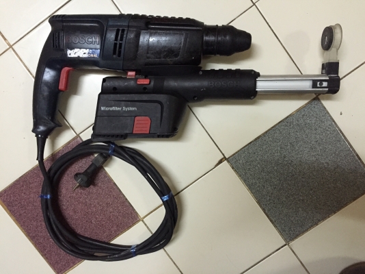 ขายสว่านโรตารี่ยี่ห้อBoschรุ่นใหญ่3ระบบพร้อมอุปกรณ์เก็บฝุ่นพร้อมใช้งานครับ