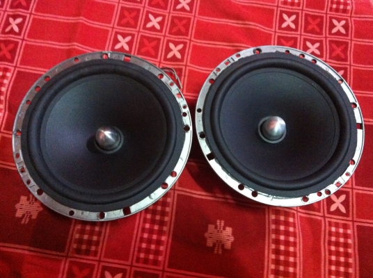 ขายลำโพงเสียงกลาง BRAXTON 6" สภาพสวยๆเดิมๆเสียงดีแนวไฮเอน ขายถูกๆ1,000.- ขายลำโพงเสียงกลาง BRAXTON 6" สภาพสวยๆเดิมๆเสียงดีแนวไฮเอน ขายถูกๆ1,000.-