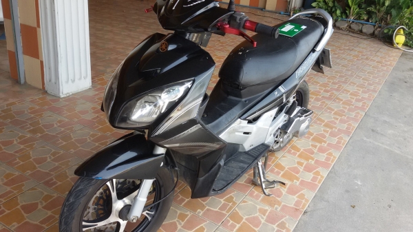 yamaha nouvu mx ทะเบียนโอน ล้อmax เดิมๆไม่หอน 7,900บาท.(ดูคลิื๊ป)