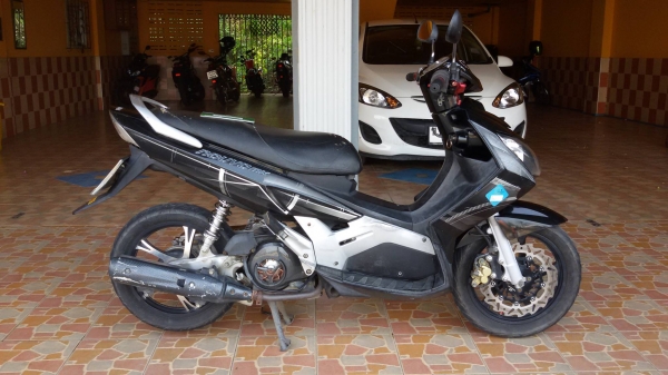 yamaha nouvu mx ทะเบียนโอน ล้อmax เดิมๆไม่หอน 7,900บาท.(ดูคลิื๊ป)