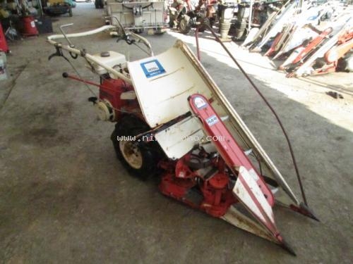 รถเกี่ยวข้าวเดินตาม KUBOTA HE305 รหัสสินค้า : 80802347 หรือเพิ่มเติมไดที่ www.nihonmono.com รถเกี่ยวข้าวเดินตาม KUBOTA HE305 รหัสสินค้า : 80802347 หรือเพิ่มเติมไดที่ www.nihonmono.com