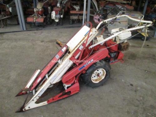 รถเกี่ยวข้าวเดินตาม  KUBOTA   HE305   รหัสสินค้า : 80802347 หรือเพิ่มเติมไดที่ www.nihonmono.com