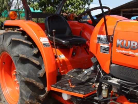 ขายรถไถ L4708 เล่มทะเบียนพร้อมโอน