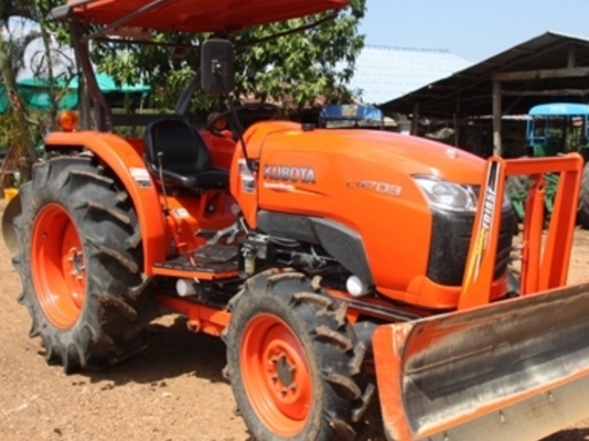 ขายรถไถ L4708 เล่มทะเบียนพร้อมโอน