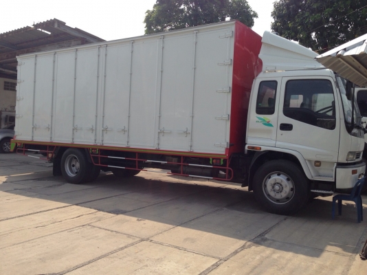 ขายรถ 6 ล้อตู้ประตู 10 บาน ISUZU รุ่น DEGA เครื่องยนต์ 200 แรงม้า