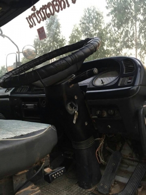 ขายดั้ม10ล้อ2เพลา ISUZU DECA 270แรง ยูโรวัน ปี43 เครื่องดี แคชซีสวย ยางดี ภายในสวย แอร์เย็น สภาพพร้อมใช้งาน เอกสารพร้อมโอน สนใจโทร090-8588220คุณนะ ID:narong498 หรือ www.truck.in.th/498 หรือFB:ณรงค์ ซื้อขายรถมือสอง(เว็บไซต์ส่วนตัว)