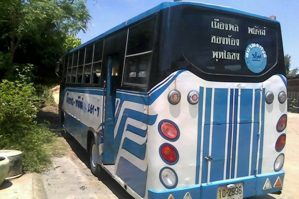 ขายรถบัส9เมตร 52ที่นั่ง เครื่อง185แรง พ.เพาเวอร์ เบรกทิฟฟี่ สภาพพร้อมใช้งาน เอกสารพร้อมโอน สนใจโทร 090-8588220คุณนะ 093-3258446คุณบิว ID:narong498 หรือเข้าดูสินค้าได้ที่ www.truck.in.th/498 หรือเพจFacebook ณรงค์ ซื้อขายรถมือสอง (เว็บไซต์ส่วนตัว)