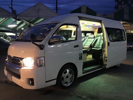 TOYOTA COMMUTER 2.7 CNG ปี11เกียMT