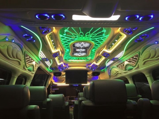 TOYOTA COMMUTER 2.7 CNG ปี11เกียMT