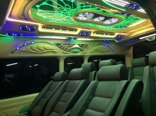 TOYOTA COMMUTER 2.7 CNG ปี11เกียMT