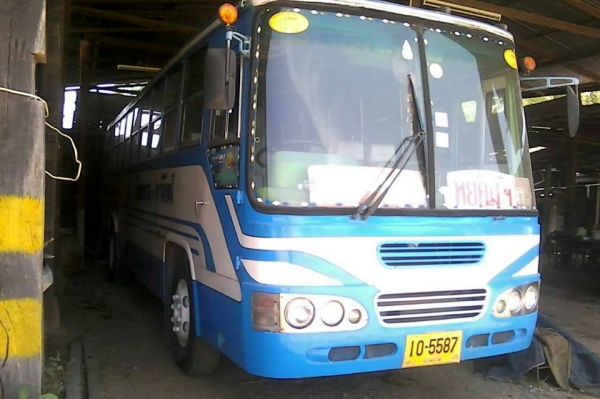 ขายรถบัส12เมตร 45ที่นั่ง เครื่อง185แรง พ.เพาเวอร์ เบรกทิฟฟี่ สภาพพร้อมใช้งาน เอกสารพร้อมโอน สนใจโทร 090-8588220คุณนะ 093-3258446คุณบิว ID:narong498 หรือเข้าดูสินค้าได้ที่ www.truck.in.th/498 หรือเพจFacebook ณรงค์ ซื้อขายรถมือสอง (เว็บไซต์ส่วนตัว)