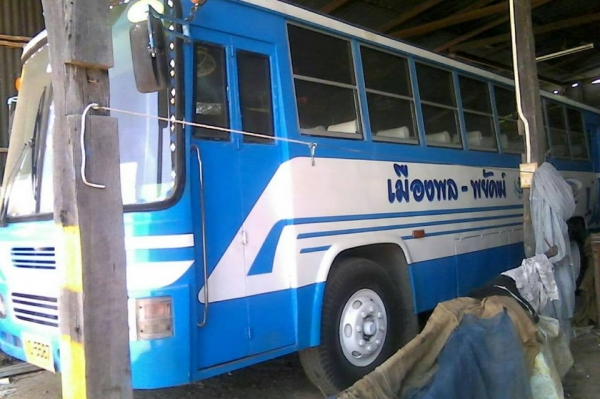 ขายรถบัส12เมตร 45ที่นั่ง เครื่อง185แรง พ.เพาเวอร์ เบรกทิฟฟี่ สภาพพร้อมใช้งาน เอกสารพร้อมโอน สนใจโทร 090-8588220คุณนะ 093-3258446คุณบิว ID:narong498 หรือเข้าดูสินค้าได้ที่ www.truck.in.th/498 หรือเพจFacebook ณรงค์ ซื้อขายรถมือสอง (เว็บไซต์ส่วนตัว)