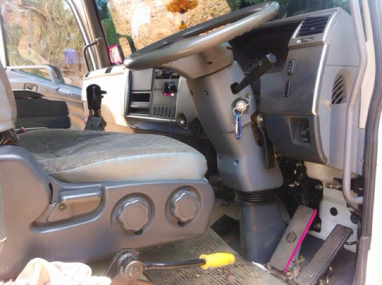 MITSUBISHI FUSO M6 - 240 HP EURO3 ปี 56 สิบล้อดั๊มพ์ 2 เพลา มีระบบลากพ่วงครบพร้อม กระบะดั๊มพ์เหล็ก 12 ตันของสามมิตรลอนเฉียงสภาพดีสวยพร้อมบรรทุกได้เลย เครื่องแน่นแรงดีเดิมๆ ภายในเก๋งสะอาดสวยครบพร้อม แอร์เย็น พวงมาลัยเพาเวอร์ ระบบเบรคทริ๊ปฟี้ครบครัน ช่วงล่า