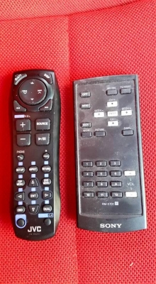 ขายจอ SONY XTL-W7000 พร้อมเครื่องเล่น JVC KD-DV5506