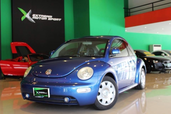 .VOLKSWAGEN Bettle 2.0 AT