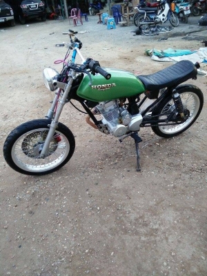 ขาย  Wing125 สภาพตามรูป มีเล่มทะเบียน+พร้อมโอน ขาดต่อ 2 ปี