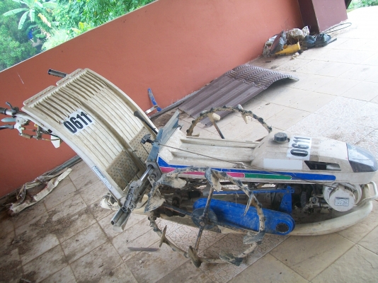 รถปลูกข้าว