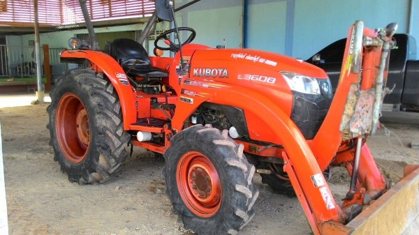 ขายรถไถ KUBOTA  L3608  พร้อมดันหน้า ราคา 285,000 เครื่องดี   อ.แกลง ระยอง สอบถาม 0818618678 ld line=carbonthai