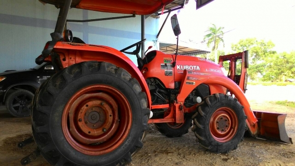 ขายรถไถ KUBOTA  L3608  พร้อมดันหน้า ราคา 285,000 เครื่องดี   อ.แกลง ระยอง สอบถาม 0818618678 ld line=carbonthai