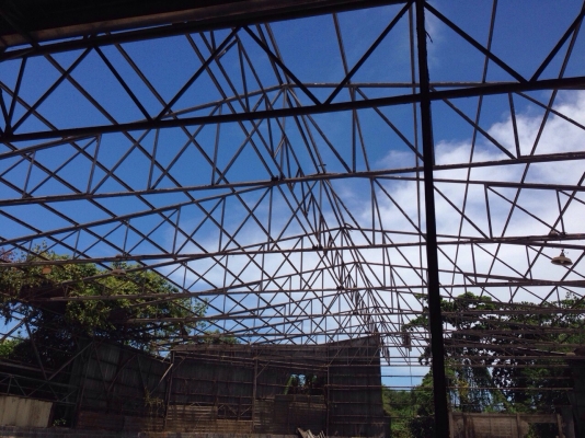 ขายเหล็กโครงหลังคา โลละ17บาท