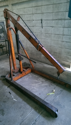 เครนยกเครื่อง