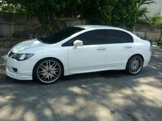 Honda Civic ปี10  ออโต้  เครื่อง1.8   ตัวTOP ล้อแม็ก
