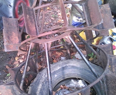 KUBOTA L3408 - 2 เพลา รถสภาพดีบอดี้สวยๆพร้อมใช้งาน อุปกรณ์ครบพร้อม มีใบดันหน้า,ผานพรวนดิน 5 เครื่องยนต์แรงดีกำลังไม่มีตก ระบบเกียร์ไม่มีปัญหาเดินหน้าถอยหลังใช้งานได้ดีครับ ระบบไฮดรอลิกส์ไม่มีแตกเยิ้ม หางยกได้ดีไม่มีปัญหา ช่วงล่างดียาง 4 เส้นประมาณ 60\% พร้