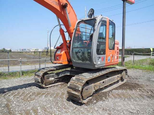 ZX135US ปี 2006 6532 ชม. ใบแทร็กติดก้อนยางสภาพสวย ถึงไทยเร็ว ๆ นี้ครับ